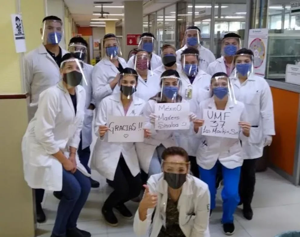 Jóvenes de Navolato donan caretas a instituciones de salud