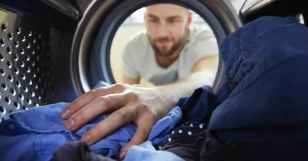 ¿Cuánto tiempo dura el coronavirus en la ropa y otras superficies?