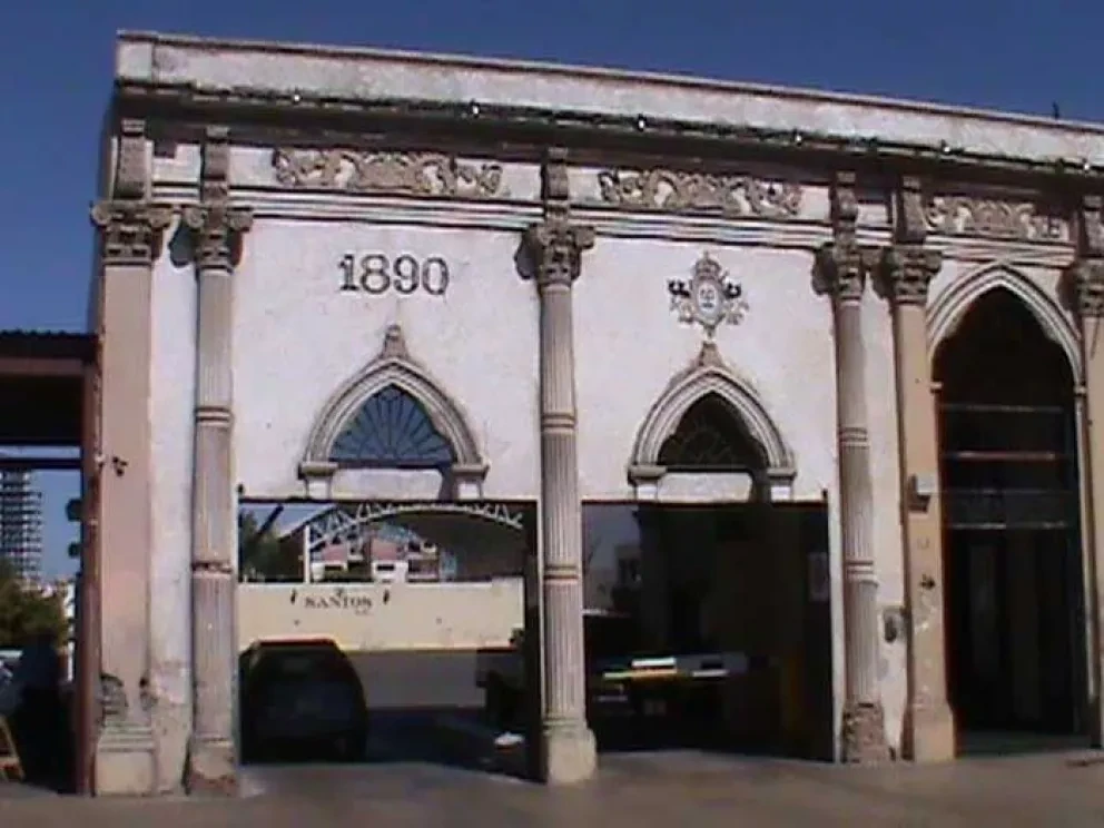 Caen a pedacitos y aprisa las casonas y la historia del viejo Culiacán