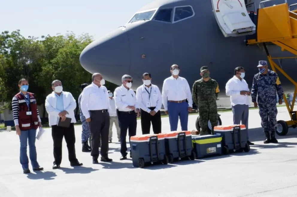 Llegan a Sinaloa más de 40 mil vacunas anti Covid