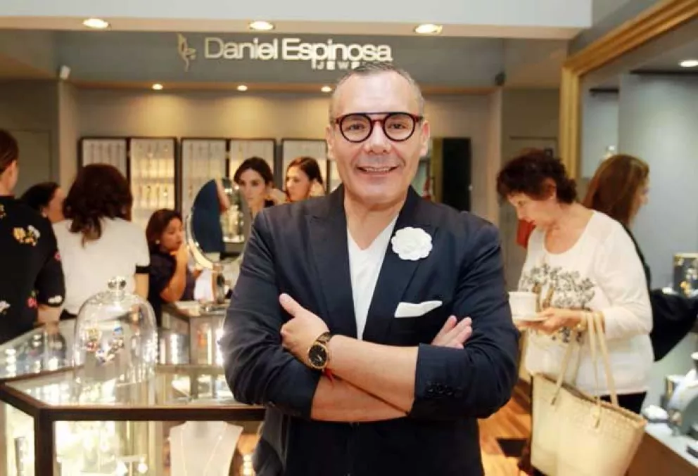 Daniel Espinosa Jewelry llena de brillo al mundo
