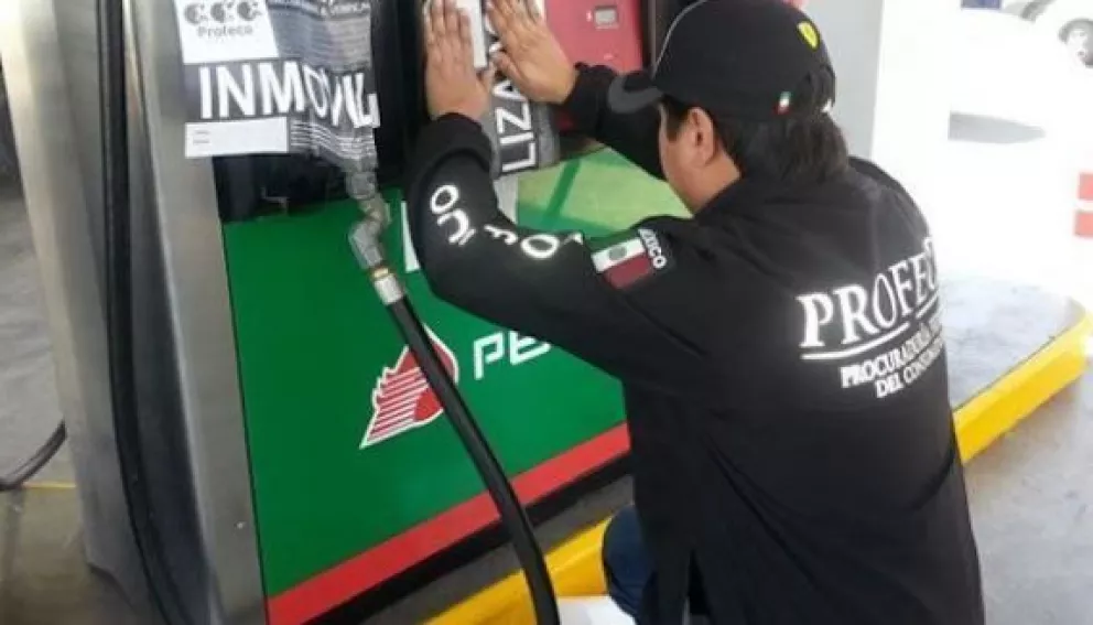 Pasos para denunciar gasolineras que no dan litros completos