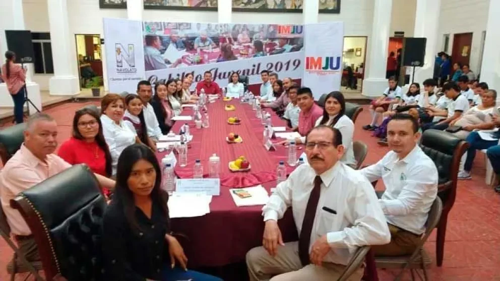Destacan Jóvenes de Villa Juárez en cabildo Juvenil en Navolato