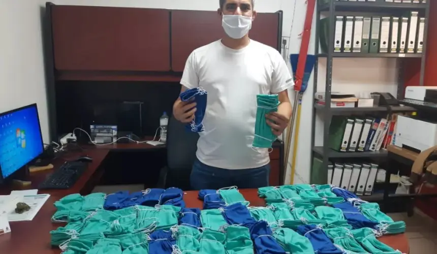 Agrícola Daniel Cárdenas hace donación de cubrebocas en Villa Juárez