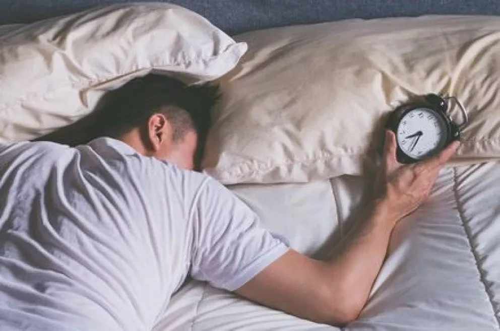 Dormir entre 10 y 11 de la noche reduce riesgo cardiaco