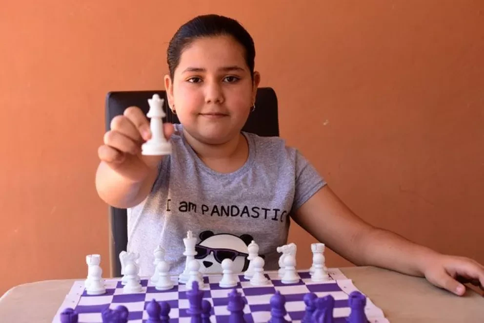 VIDEO: Marbella Bojórquez Beltrán; La brillante niña ajedrecista de Navolato