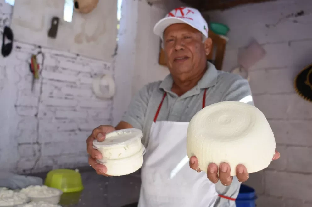 Fili hace los quesos de Navolato, herencia de Don “Chico”
