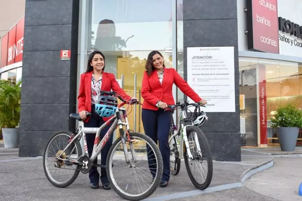 VIDEO: Ana Burgos y Lidia Morales son ejemplo de movilidad en bici en Culiacán