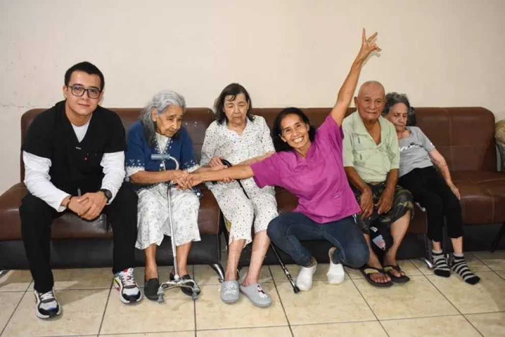Mary Echagaray el ángel de los abuelitos y reina de ultramaratones