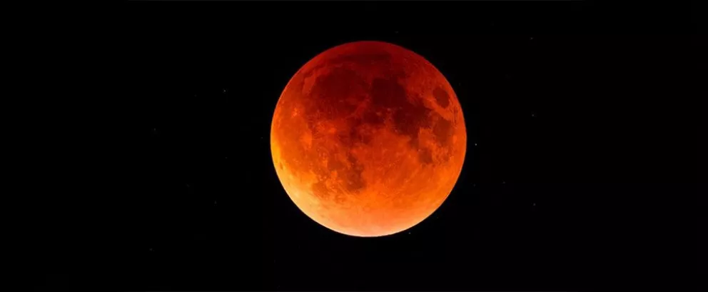 Eclipse lunar más largo del siglo