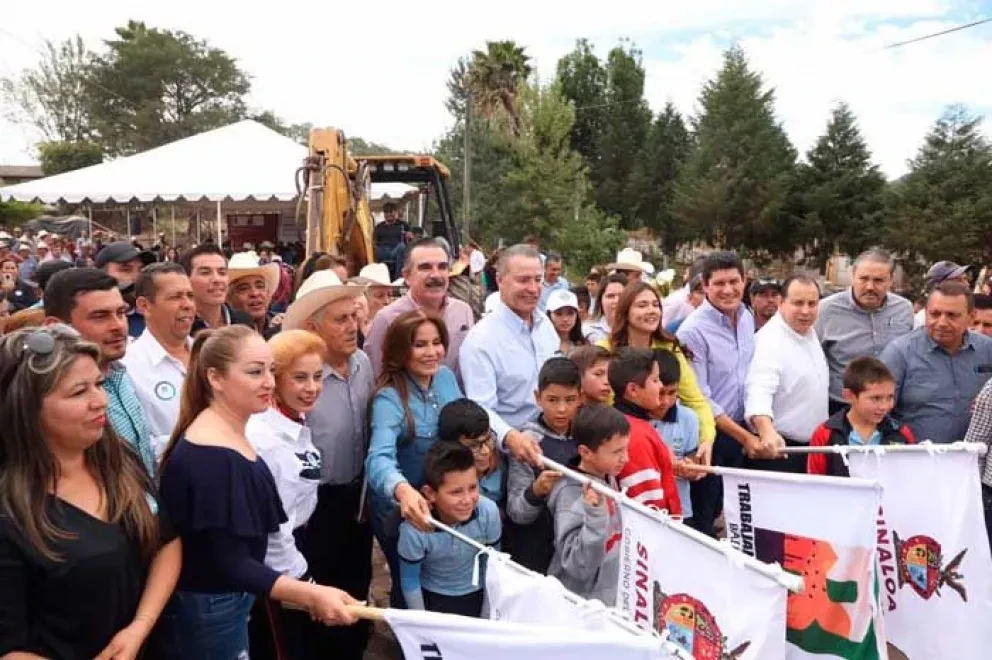 El turismo aceleró la obra de drenaje sanitario en Surutato