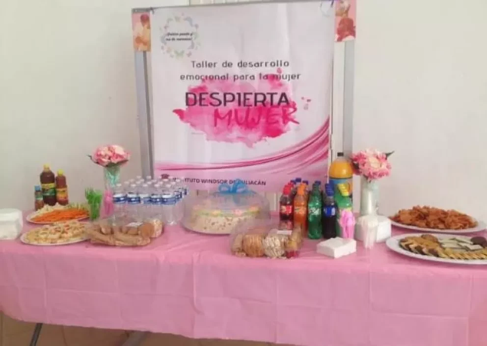 Realizan taller de desarrollo emocional para mujeres de Villa Juárez