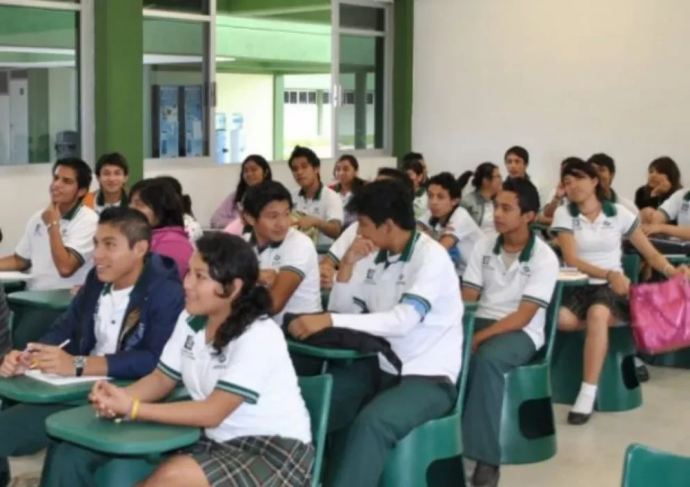 Estudiantes del Conalep tienen trabajo en Canadá