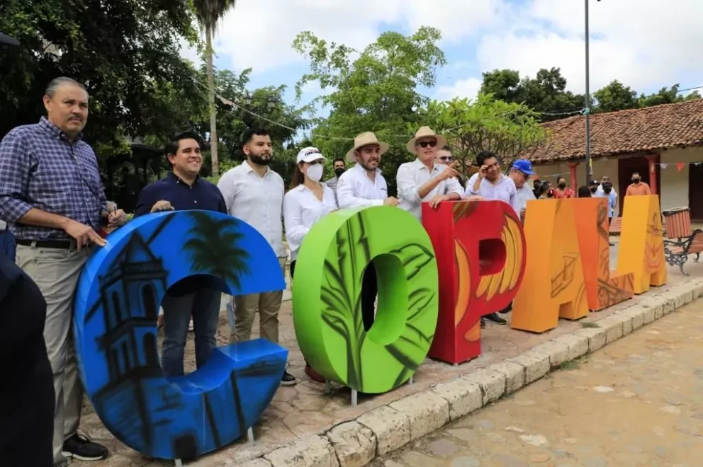 Inauguran carretera para reactivar economía del Pueblo Señorial de Copala