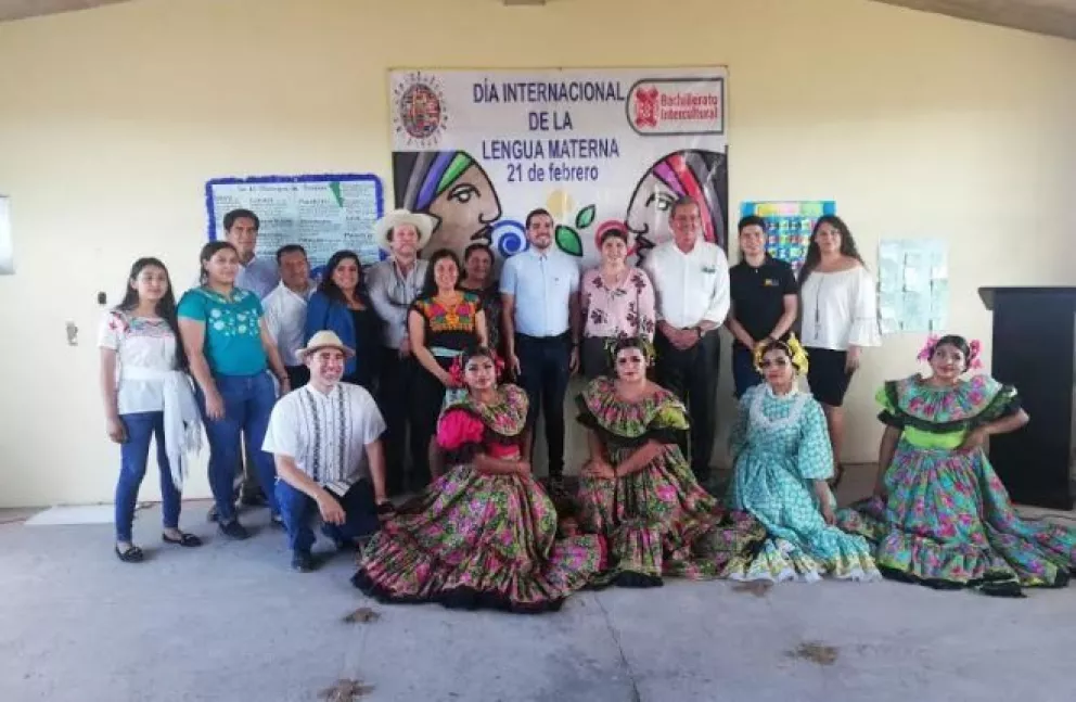 Viven la fiesta de las lenguas en Villa Juárez
