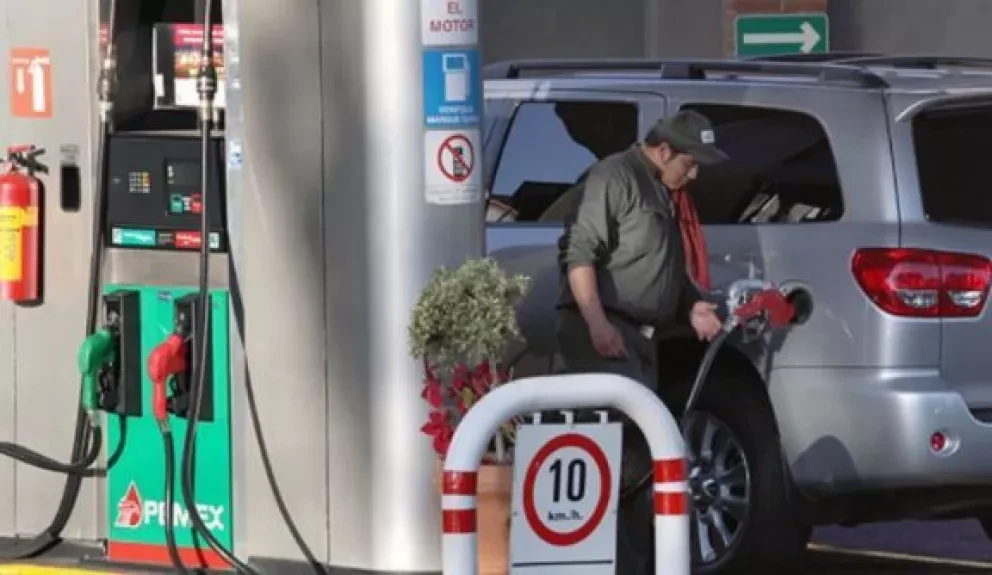 No habrá gasolinazos en todo el sexenio: AMLO