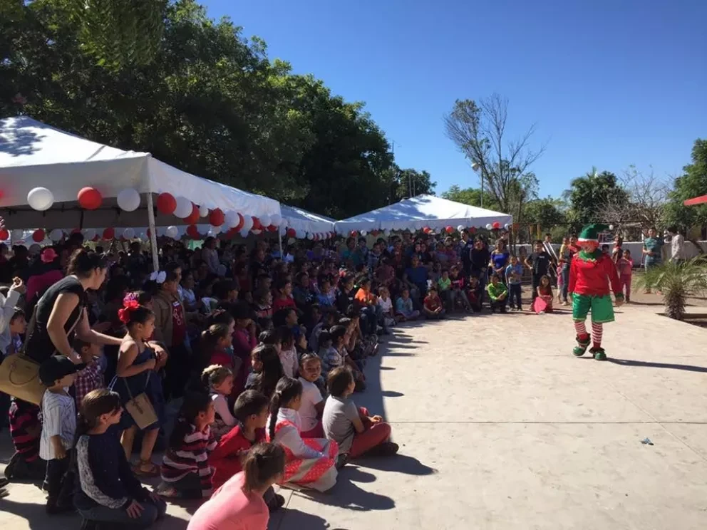 Haz feliz a un niño esta navidad, apadrina con un juguete