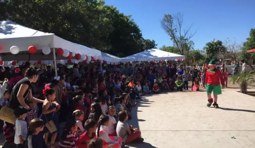 Haz feliz a un niño esta navidad, apadrina con un juguete