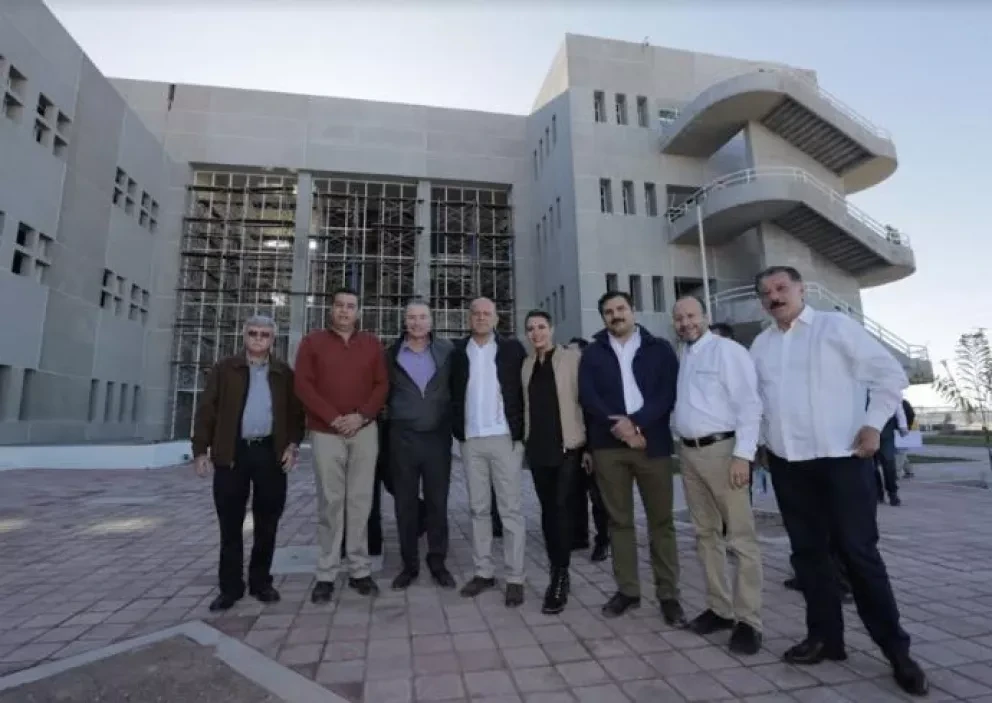 Garantiza director del INSABI concluir y equipar Hospital General y pediátrico