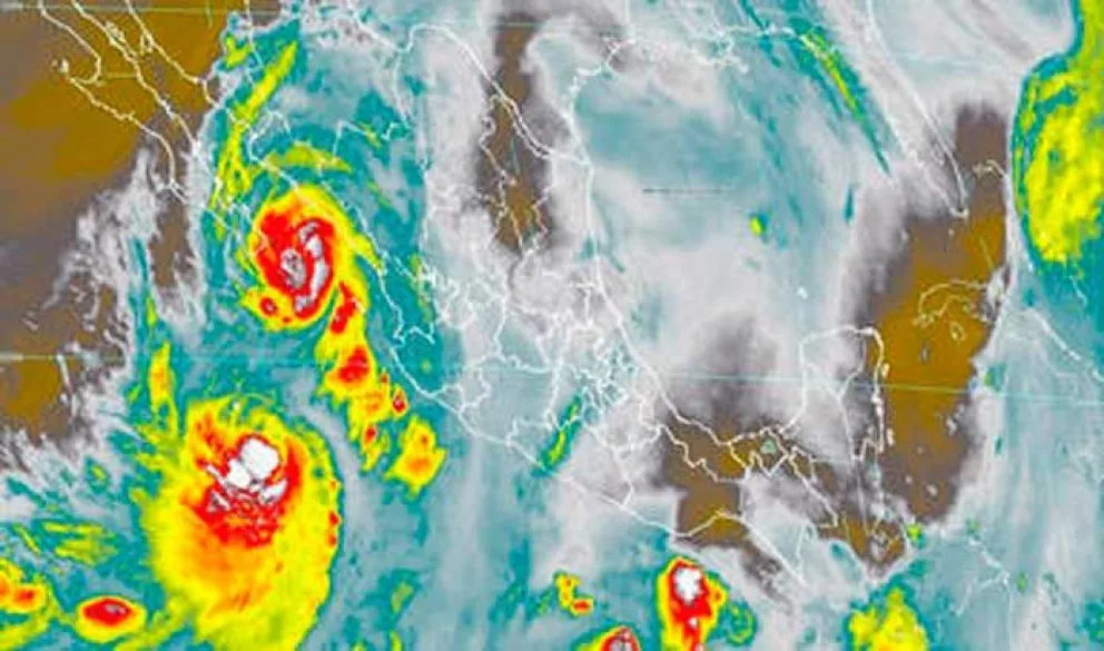 Atentos: Huracán Lorena está a 95 km de Cabo San Lucas
