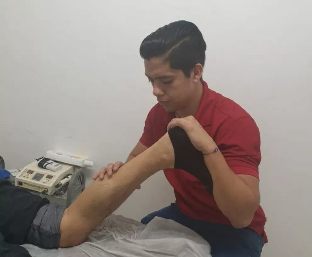 Entrevista con el joven empresario y fisioterapeuta Leonel Hernández