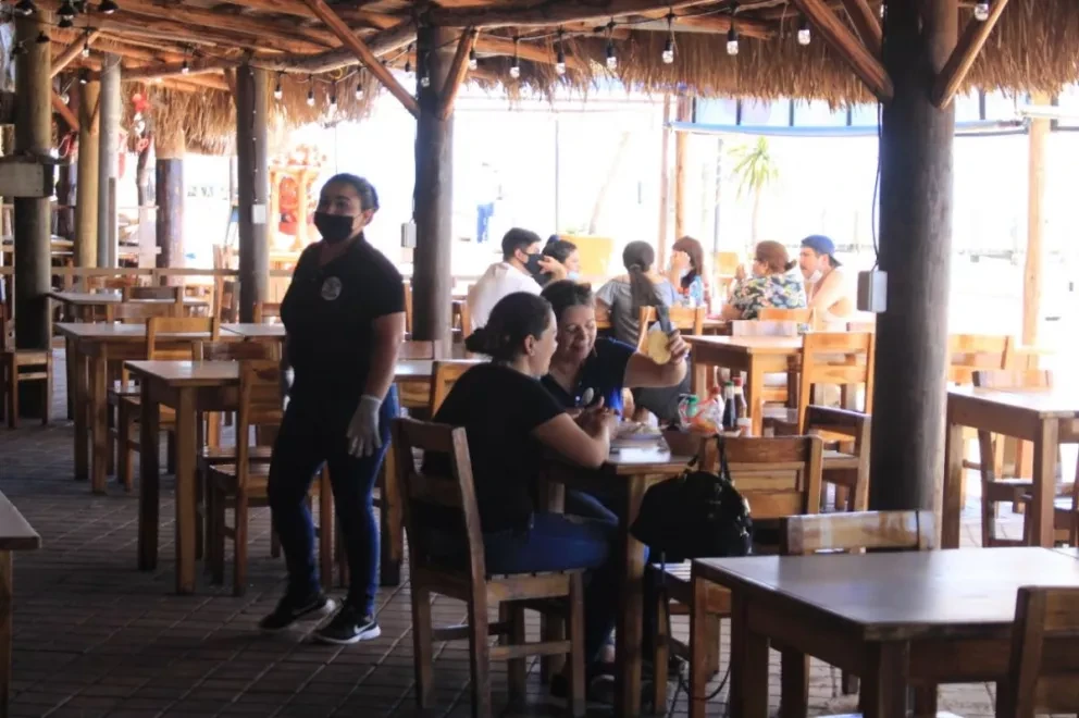 Mejora la economía restaurantera en Altata