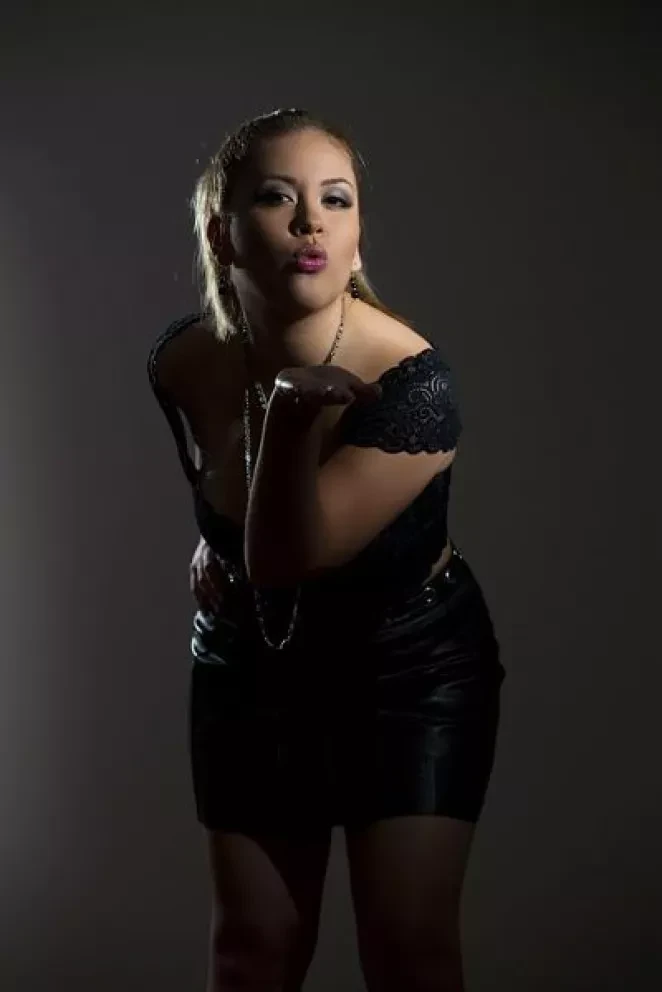 Gissel García cantautora de Culiacán, forma su banda en Nueva York