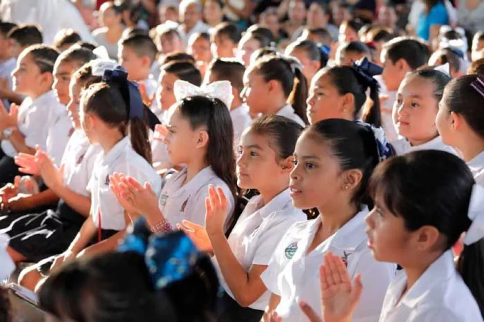Atenderán 100 escuelas para evitar aulas de cartón en Sinaloa