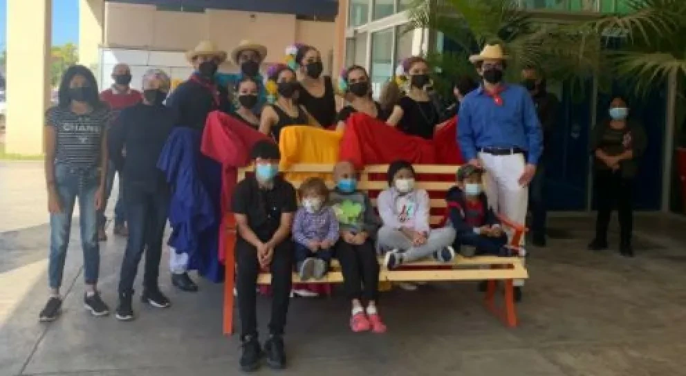 Visita sorpresa a los niños del Hospital Pediátrico de Sinaloa