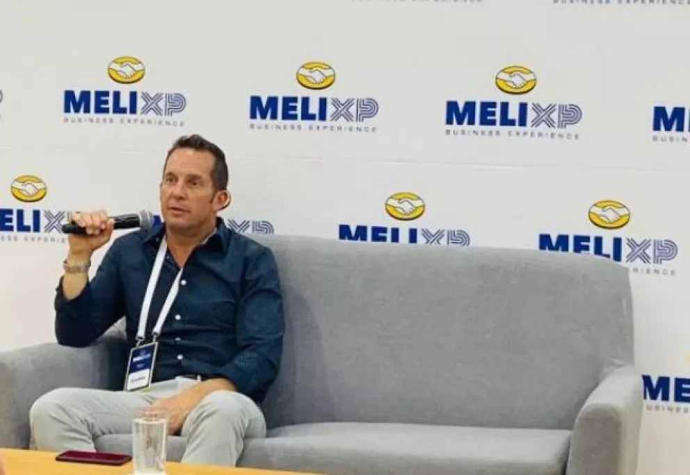 Javier Verdura, director mexicano que trabaja en Tesla