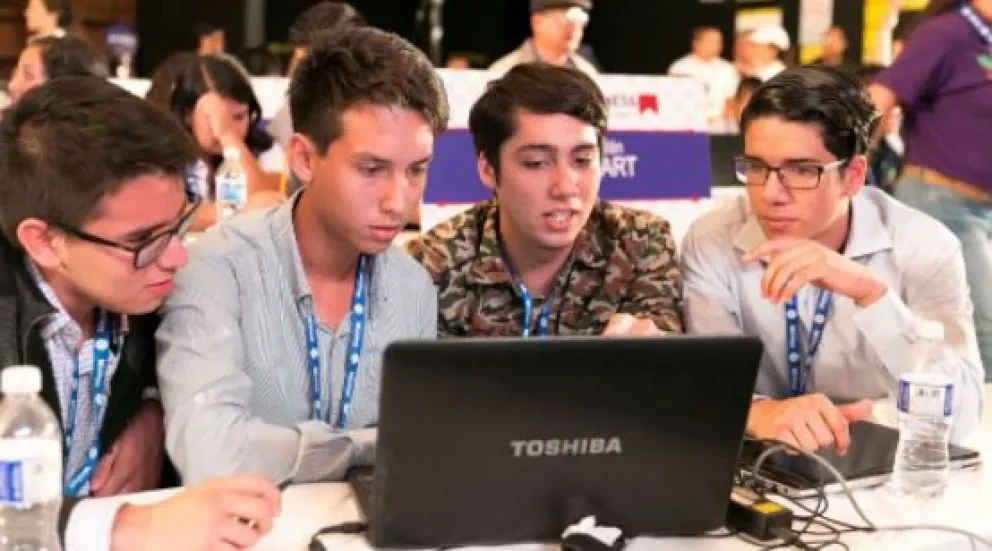 ¡Atención jóvenes! Beca gratis de capacitación en el mundo laboral
