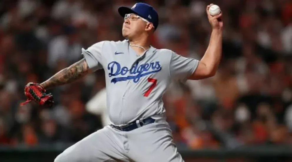 Julio Urías impone nueva marca para un mexicano en Grandes Ligas