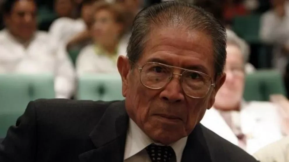Jesús Kumate médico de niños por ataúdes blancos