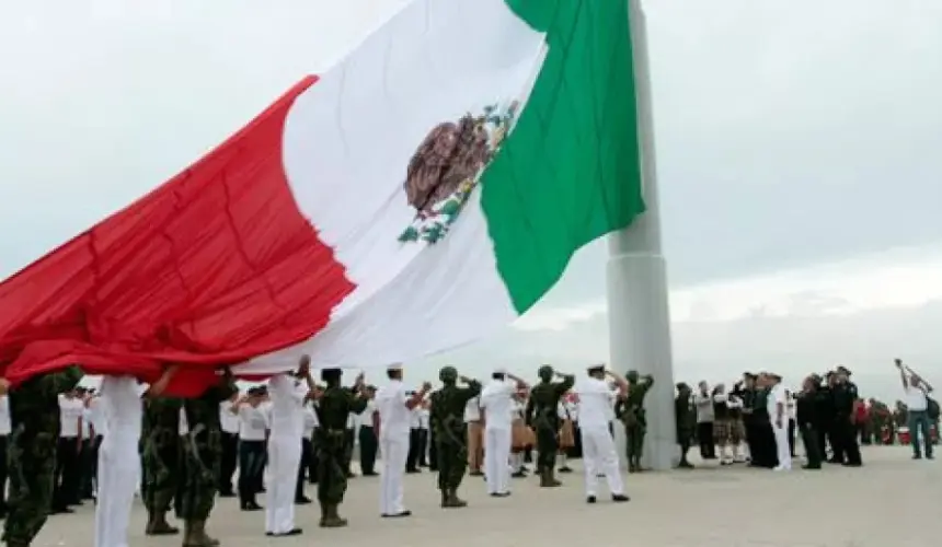 12 datos interesantes para recordar de la bandera de México