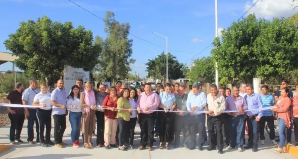 Le llegó la pavimentación a La Michoacana de Navolato