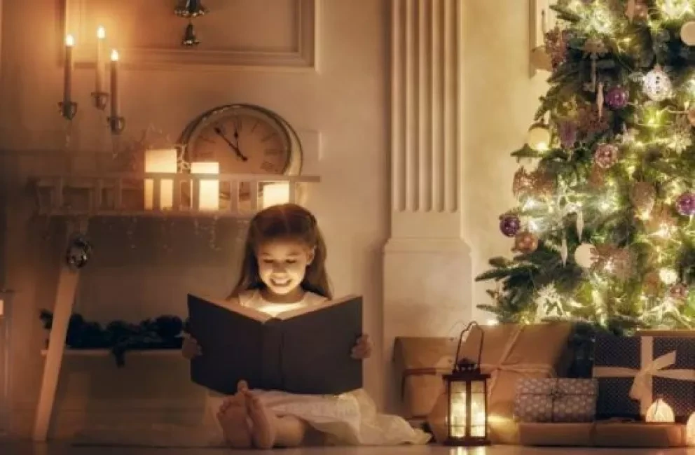 Nochebuena en Islandia: Chimenea, familia y libros