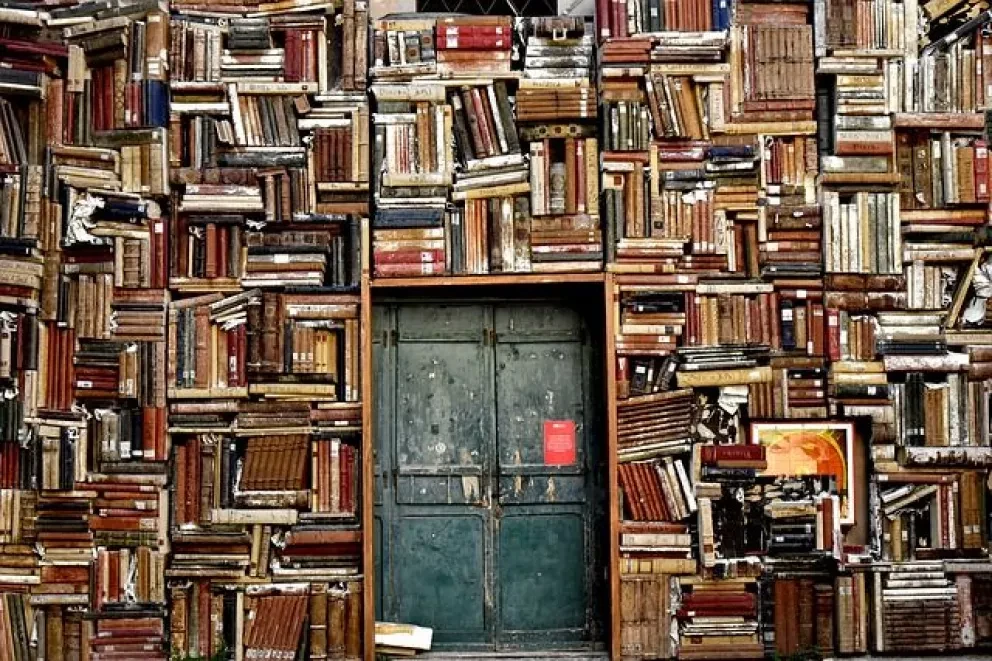 Hablamos de la librería flotante más grande del mundo en México, en la radio.