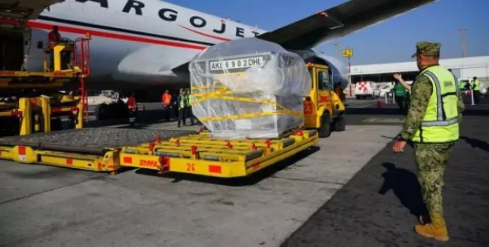 Llegan más vacunas anti Covid a México