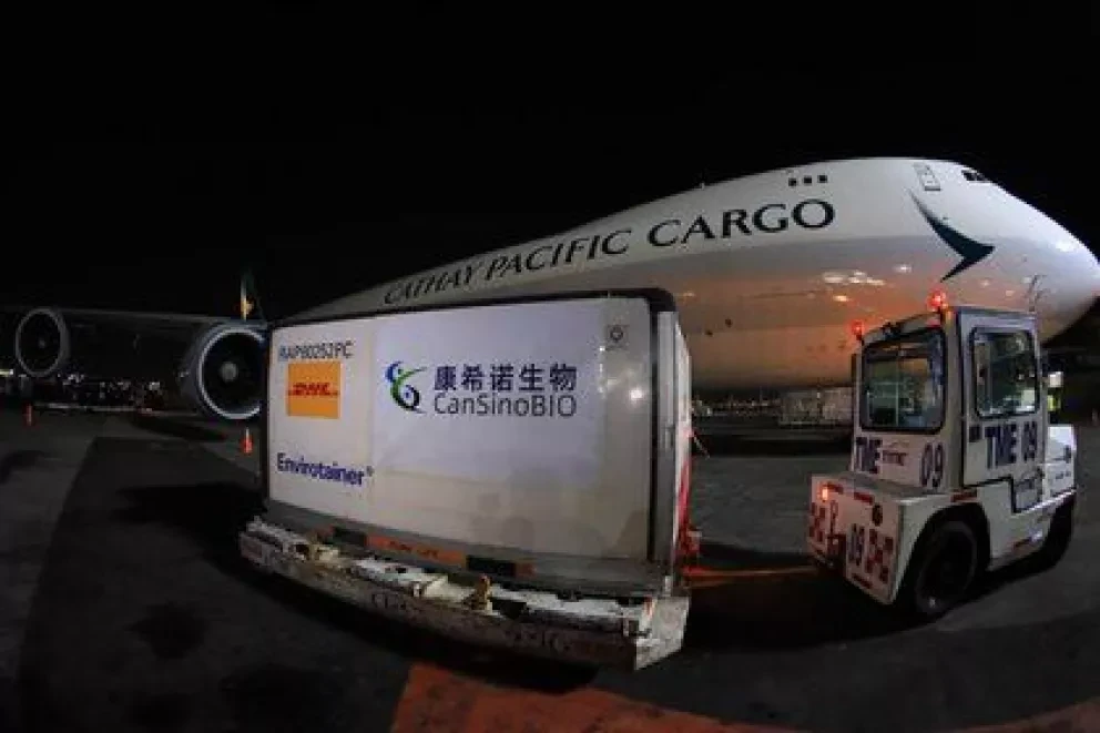 Llegaron a México 2 millones de vacunas chinas CanSinoBio para Covid-19