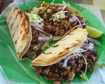 Tacos Los Parados, una delicia al carbón