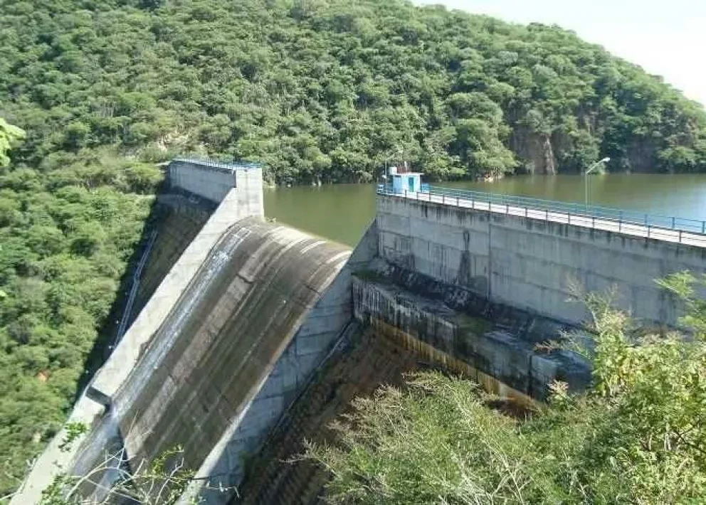 Reforma eléctrica incluye transición a energías limpias