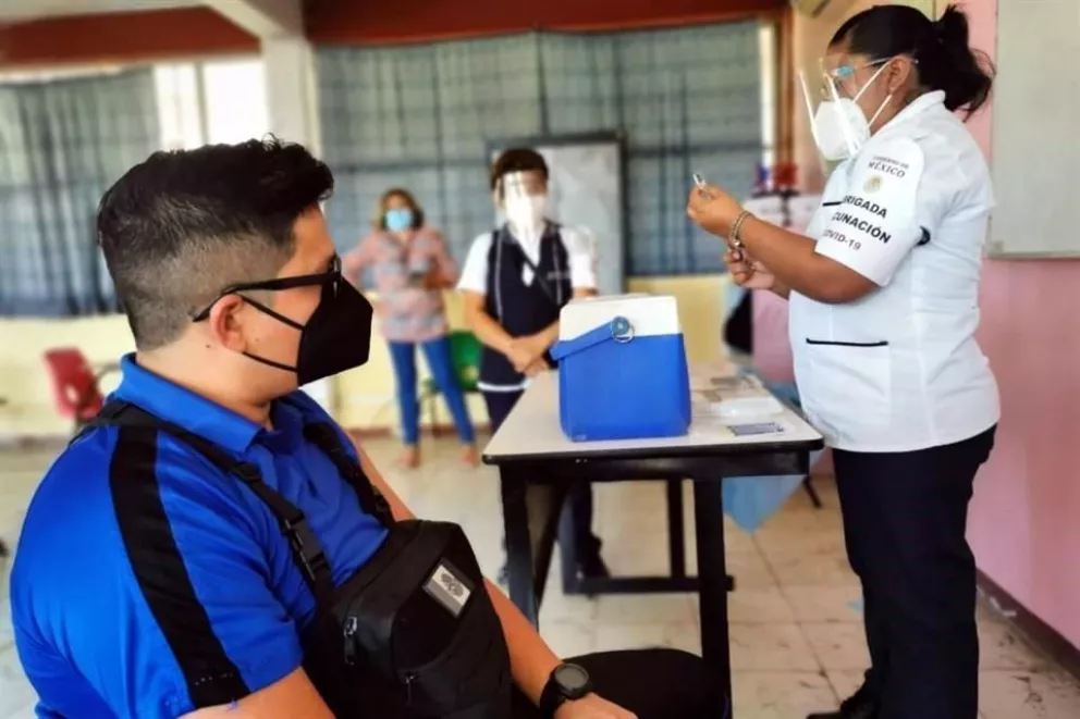 Maestros de Sinaloa ya tienen lugar y fecha para su vacuna