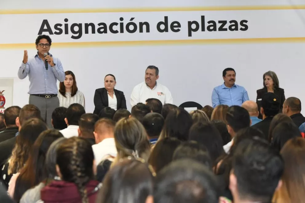 Sigue la plaza definitiva a maestros temporales de Sinaloa