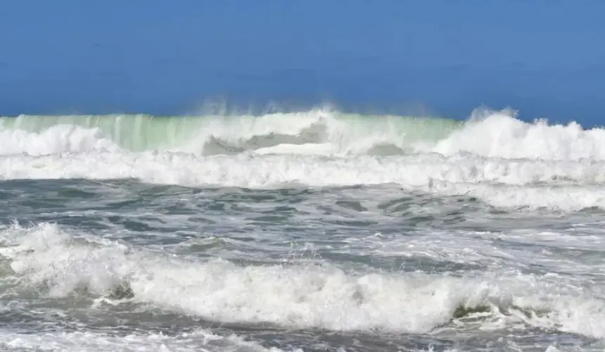 ¡Cuídate del mar de fondo! Evita un día de playa trágico