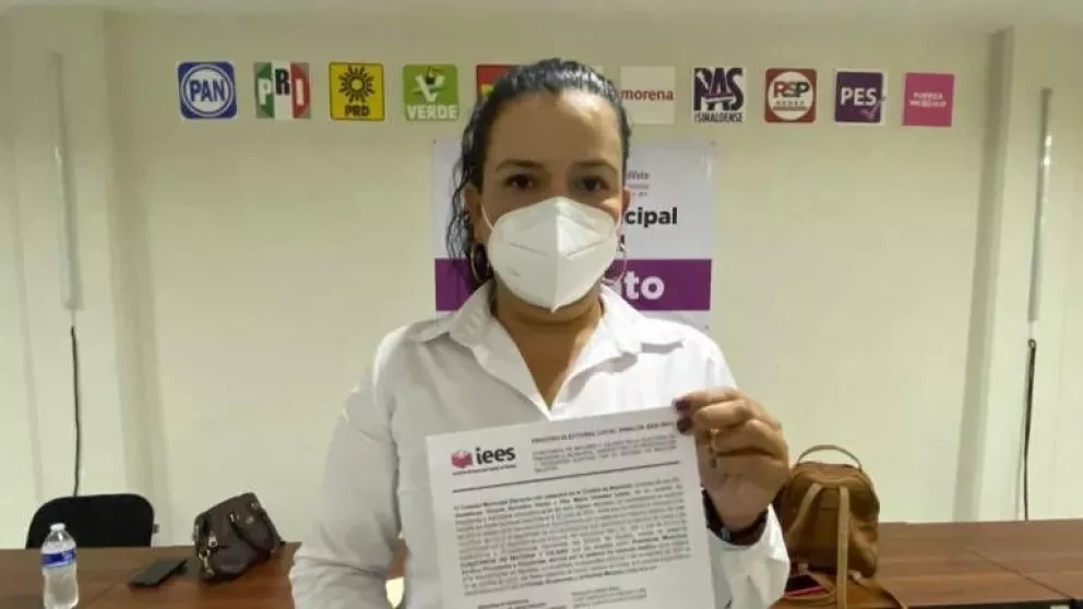 Felicita Consejo Visión Navolato 2040 a Margot Urrea
