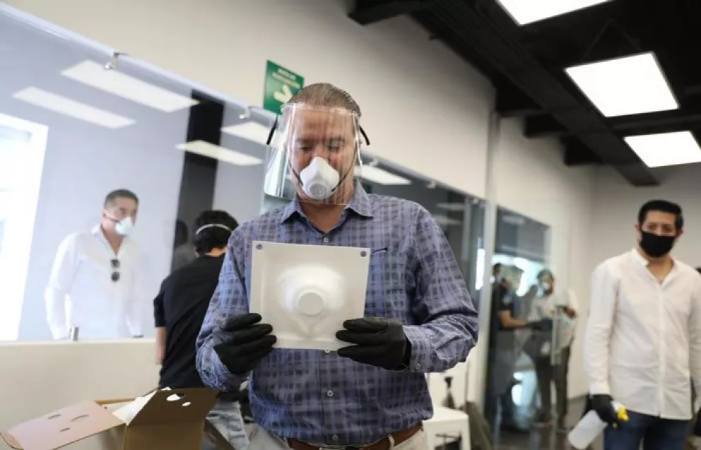 Tendrá Centro de Ciencias de Sinaloa máquina cortadora de mascarillas para coronavirus
