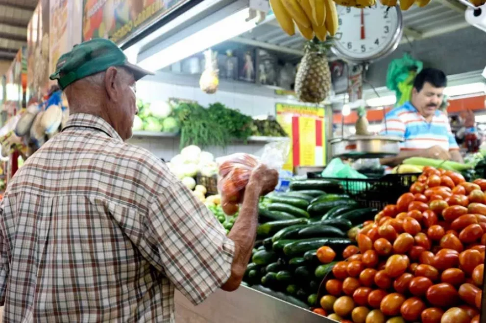 Bajan de precio productos de canasta básica