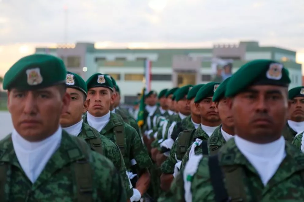 Inauguran ciudad militar de Culiacán y efectivos desfilan