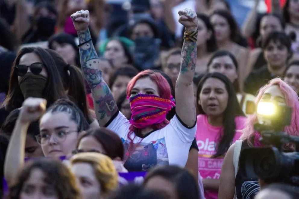 Día Internacional para la Mujer no es para felicitar: AMLO