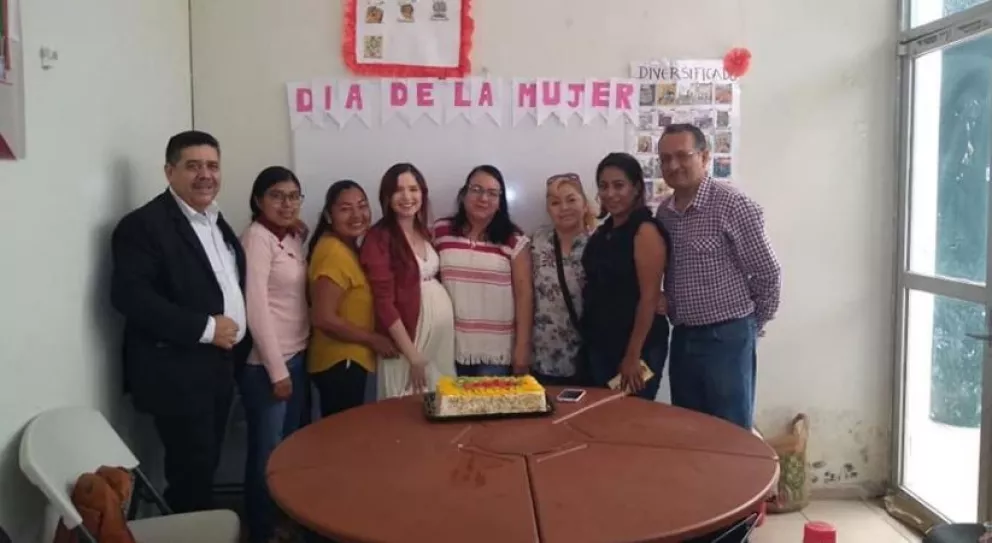 Reconocen a mujeres sobresalientes en Villa Juárez